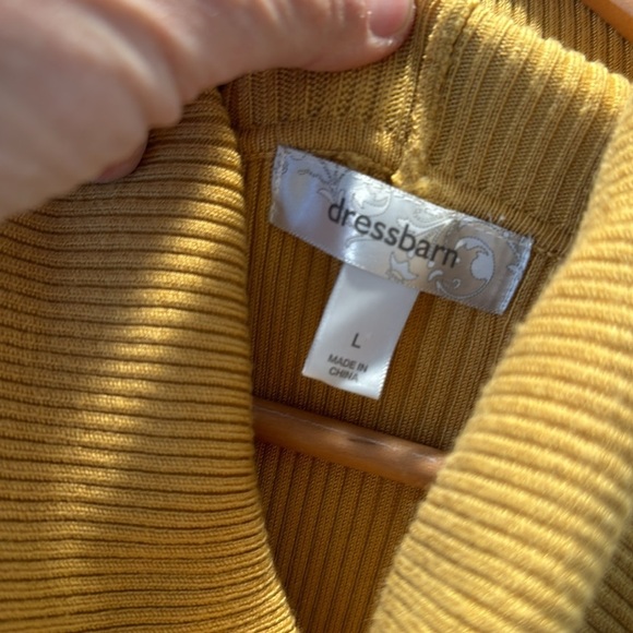 Dress barn yellow turtleneck short sleeve sweater size Large - Picture 2 of 7